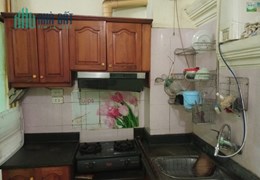 CHO THUÊ NHÀ NGUYÊN CĂN NGÕ 1 KHÂM THIÊN ĐỐNG ĐA Hà Nội. 40m2 mặt tiền 3,7m