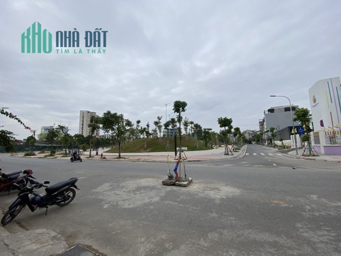 TÁI ĐỊNH CƯ ĐẦM NẤM - NGỌC THỤY – MẶT ĐƯỜNG 22m - VIEW CÔNG VIÊN - VỈA HÈ - KINH DOANH - 2 THOÁNG.