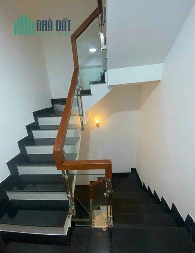 BÁN NHÀ PHÚ NHUẬN  - DT 3.5 x 17m ( 100M RA PHAN XÍCH LONG )