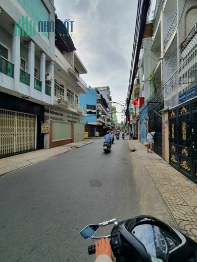 Bán Gấp Nhà Nguyễn Văn Quá, Phường Đông Hưng Thuận, 67m2 GIÁ SỐC