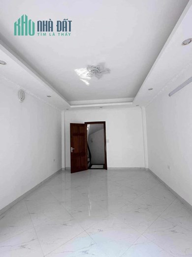 Bán nhà Đẹp, mới, Minh Khai Hai Bà Trưng 38m 5T MT4.2m. Ngõ thông, gần oto. 4.8 tỷ
