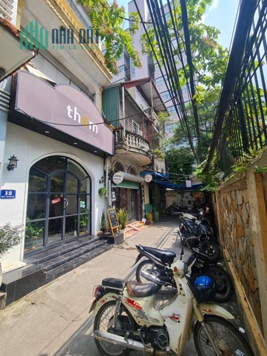 Bán nhà phố Chùa Láng, phân lô ĐH Ngoại Thương, kinh doanh, ô tô đỗ, 4 tầng, 65m, 14 tỷ
