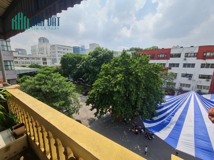 Bán nhà phố Chùa Láng, phân lô ĐH Ngoại Thương, kinh doanh, ô tô đỗ, 4 tầng, 65m, 14 tỷ