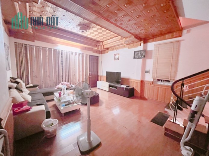 Bán nhà Cầu Giấy-Trần Bình, Lô góc, ô tô,KD, 40m, 6T, hơn 8 tỷ