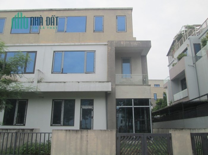 Tôi bán Gấp biệt thự 37 BT2 KĐT Đặng Xá gần Vinhomes Ocean Park 245m2 chỉ 17.9 tỷ. 0989.62.6116