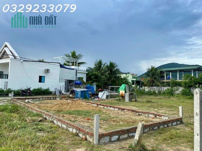 Bán giúp đứa e lô đất thổ cư giá rẻ còn 560tr
(600triệu) hạ thêm 40tr gần bệnh viện Diên Khánh,