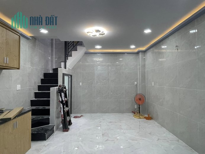CÁCH MẶT TIỀN ĐƯỜNG AN DƯƠNG VƯƠNG 20M - HẺM THÔNG TỨ TUNG - NHÀ MỚI MUA Ở NGAY - chỉ 2 TỶ
