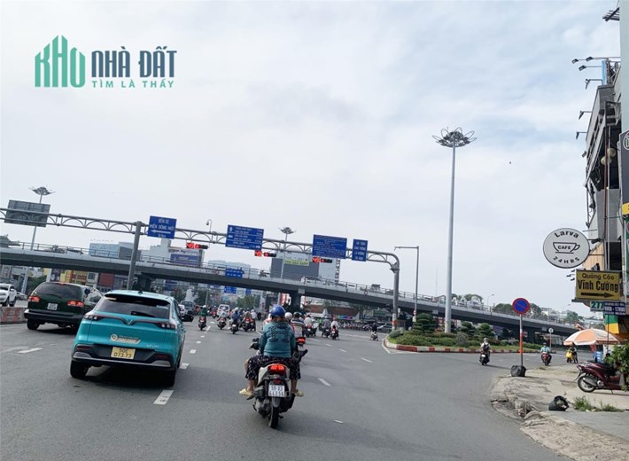 HOMESTAY CAO CẤP - MẶT TIỀN TRỤC CHÍNH QUẬN BÌNH THẠNH - GIÁP QUẬN 1