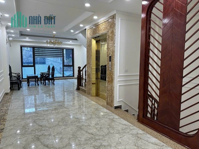Bán nhà view Hồ Tây Võng Thị thông Trích Sài.82m.17.8 tỷ