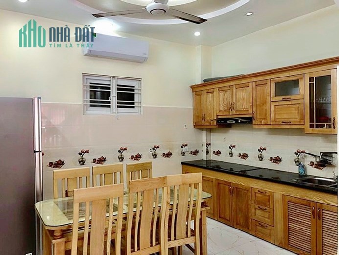 Chính chủ bán nhà phân lô TĐC Sao Sáng, 40m 4 tầng GIÁ 3.5 tỉ vị trí cực nông