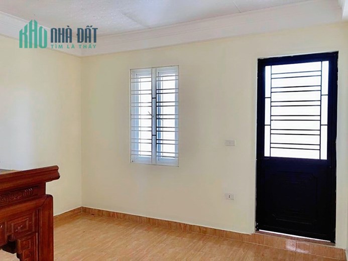 Chính chủ bán nhà phân lô TĐC Sao Sáng, 40m 4 tầng GIÁ 3.5 tỉ vị trí cực nông