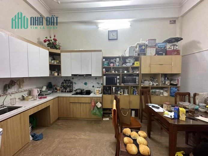 Bán Nhà Giáp Bát - Hoàng Mai , To Như Lâu Đài , Dân Xây Bền Đẹp, Giá Rẻ Nhất KV 62M2 4T  Chỉ 5,1 Tỷ