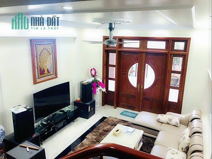 Chính chủ bán nhà phân lô 193 Văn Cao, 90m 4 tầng GIÁ 6.4 tỉ độc lập xịn sò
