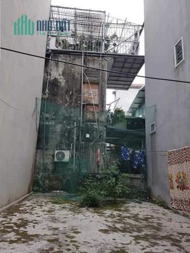 40m² Đất Mặt Ngõ Phố Ngọc Thụy: Diện tích (Mặt tiền 5m x 8m) Giá 2.55 tỷ