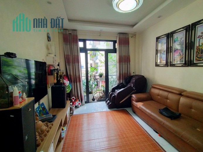 Bán nhà riêng Khương Trung 40m 4 tầng mặt tiền 3.5m ngõ thông ô tô đỗ cửa nhỉnh 4 tỷ lh 0817606560