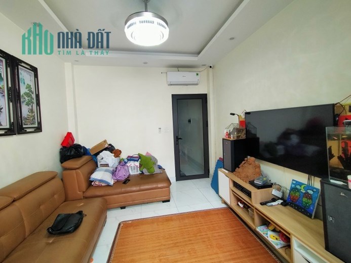 Bán nhà riêng Khương Trung 40m 4 tầng mặt tiền 3.5m ngõ thông ô tô đỗ cửa nhỉnh 4 tỷ lh 0817606560