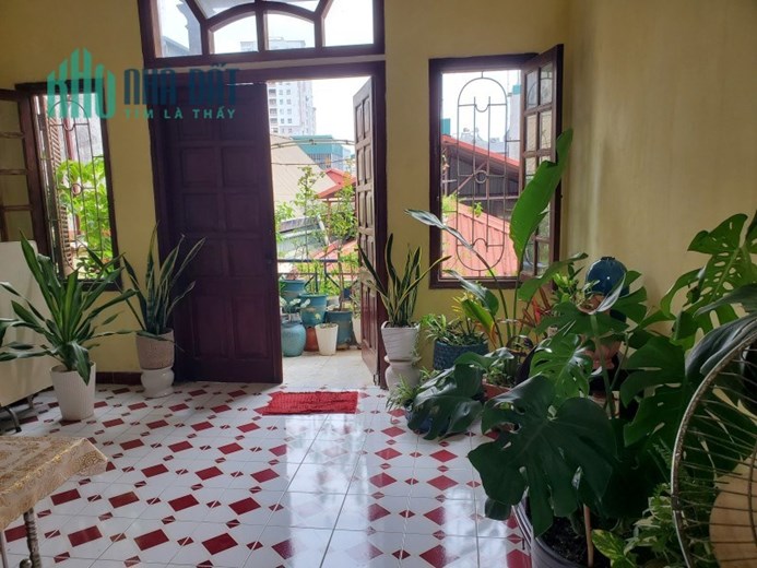 Bán nhà Quan Nhân Nhân Chính 85m 3 tầng mặt tiền 7m ba bước chân ra mặt phố chỉ 8 tỷ lh 0975124520