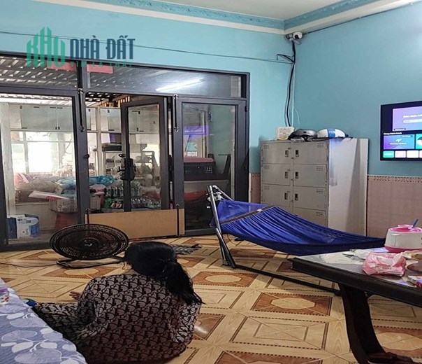 Bán nhà ngộp HXT KD Lạc Long Quân, P9, Tân Bình, 130m2, 2 tầng, giá chỉ 11,5 tỷ.