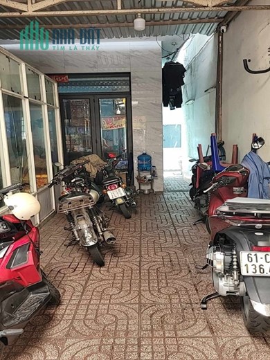 Bán nhà ngộp HXT KD Lạc Long Quân, P9, Tân Bình, 130m2, 2 tầng, giá chỉ 11,5 tỷ.