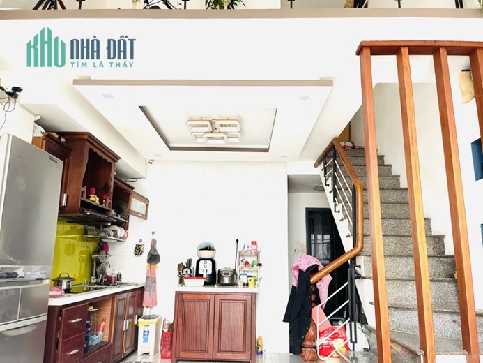 Nguyễn Văn Linh, Trung tâm Hải Châu, gần mặt tiền, kiệt đẹp, chỉ 2 tỷ x.
