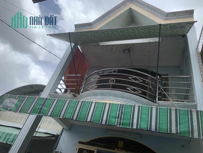 Nhà Vị Trí Tuyệt VIP Phan Văn Hớn,DT 300m, 8,5 mx35m, Chỉ 9,5 tỷ, Bà Điểm, Hóc Môn.