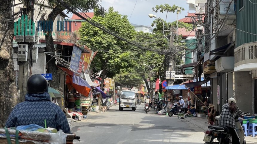 Bán nhà Phường Thuỵ Phương 4.3 Tỷ, 42m2  5 Tầng, Lô Góc 15m Ô Tô tránh.