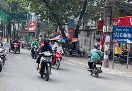 Cho Thuê Nhà Đường Lê Văn Hiến, Ô Tô Kinh Doanh, 30m2 5 tầng 14tr/tháng 0966931622.