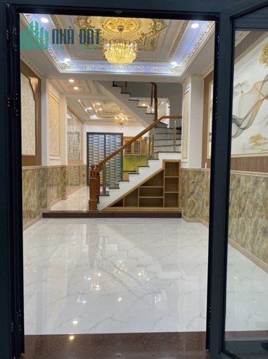 HXT TRÁNH THÔNG NGAY CHỢ MINH PHÁT QUẬN 12, 3 TẦNG BTCT, NHÀ ĐẸP Ở NGAY CHỈ HƠN 5 TỶ.