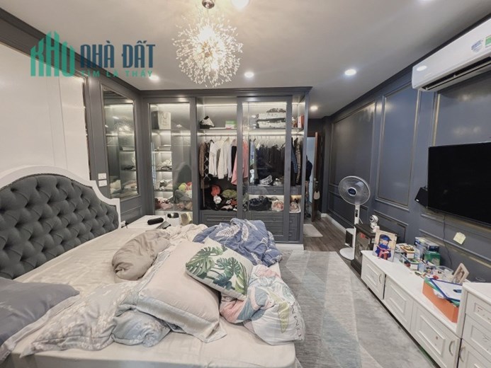Bán biệt thự Ngụy Như Kon Tum, DTSD 145m2, MT 10m. Đường ô tô tránh, vỉa hè 5m, thoáng vĩnh viễn.