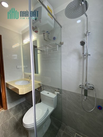 Chính chủ cần bán nhà gấp mặt phố Hoa Bằng, Cầu Giấy dt 75 m2 x 6 t thang máy giá 19 tỷ