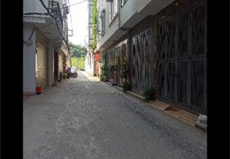 NGÔ GIA TỰ  44MV   4 TẦNG 
KINH DOANH, Ô TÔ 16 CHỖ VÀO NHÀ