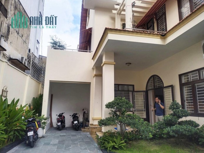 BIỆT THỰ SIÊU ĐỈNH 3 MẶT TIỀN - MẶT TIỀN ĐƯỜNG BẠCH ĐẰNG - MỘT CĂN DUY NHẤT.
