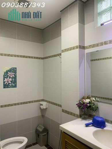Bán Tòa Nhà Chính Chủ HXH đường Calmette - Quận 1 - 7Tầng - 80m2- Gía Chỉ 20Tỷ Hơn.