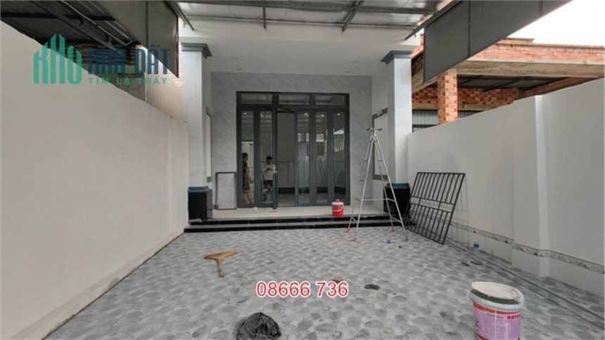 Nhà 3 Phòng Ngủ Siêu Rộng Rãi - Sát Trường Học ở Tây Ninh