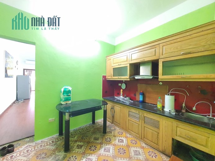 Bán CHCC Tây Kết, Hai Bà Trưng, DTSD 80m², tầng 3, thoáng, giá 2.7 tỷ. LH: 0366051369