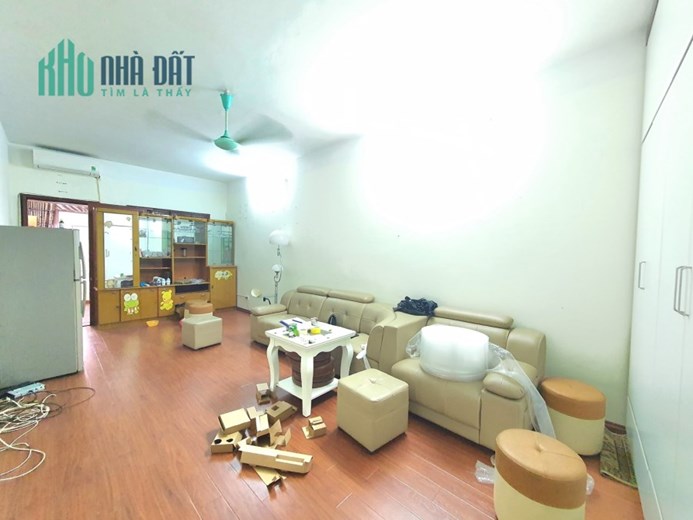Bán CHCC Tây Kết, Hai Bà Trưng, DTSD 80m², tầng 3, thoáng, giá 2.7 tỷ. LH: 0366051369