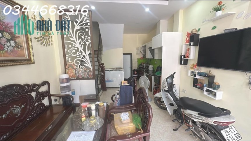 Bán nhà Ngọc Thụy, 5 tầng, ô tô tải đỗ cửa, đầy tiện ích xung quanh
