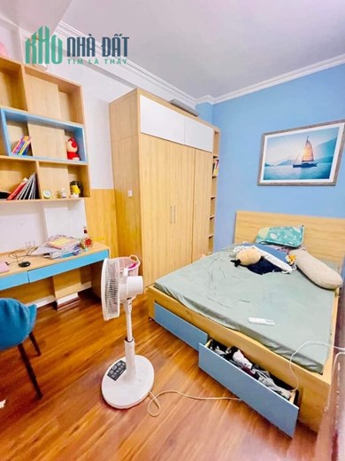 Bán nhà mặt ngõ Vương Thừa Vũ 40m x 5 tầng, mt: 4,5m, nở hậu, kinh doanh sầm uất