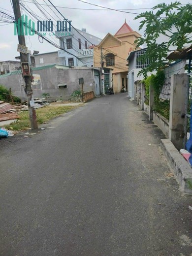 NHÀ CHÍNH CHỦ - Gia Đình Cần Bán Căn Nhà Cấp 4 Tại phường Rạch Dừa