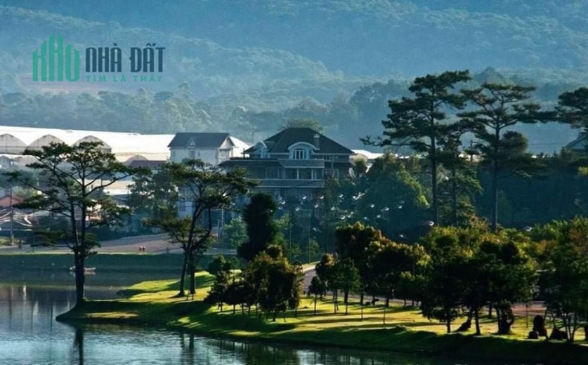 Bán biệt thự Sương Nguyệt Ánh Đà Lạt view Hồ Xuân Hương