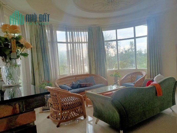 Bán biệt thự Sương Nguyệt Ánh Đà Lạt view Hồ Xuân Hương
