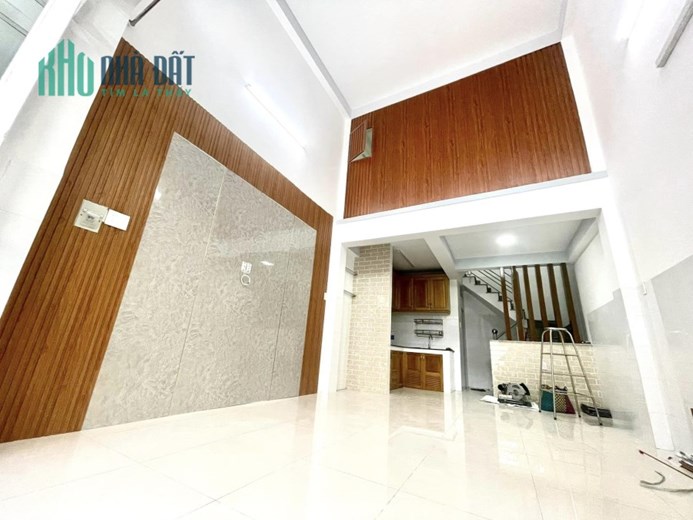 Nhà Đẹp, Ngay Chợ Thạch Đà, 3 Tầng 41m2, Ngang 4.1m - Giá 3.8 Tỷ