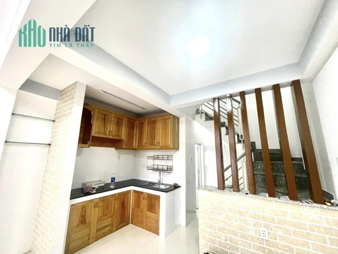 Nhà Đẹp, Ngay Chợ Thạch Đà, 3 Tầng 41m2, Ngang 4.1m - Giá 3.8 Tỷ