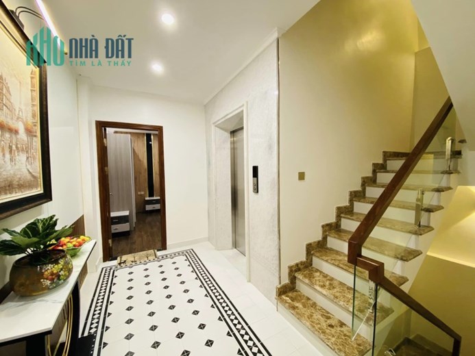 Hạ Chào mặt ngõ Nguyễn Chí Thanh,Đống Đa.3 OTO tránh,Kinh doanh sầm uất.65m2x7 tầng xMT 5m x19 tỷ