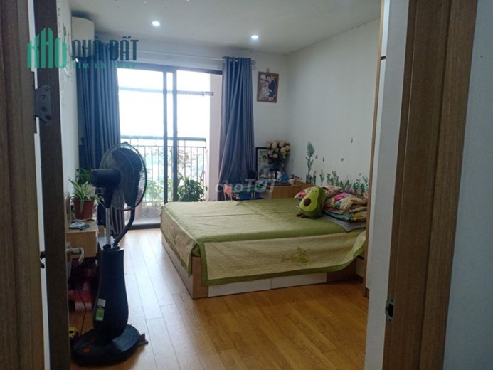 Chính chủ bán gấp CC góc 3PN N03, 87 Lĩnh Nam, DT 101.7m2, sổ đỏ giá 3.89 tỷ