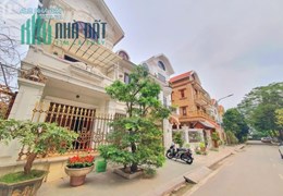 Bán Biệt thự KĐT Mễ Trì Thượng. DT 216m x 3 T. MT 15m. Hoàn thiện. Giá 30,5 tỷ