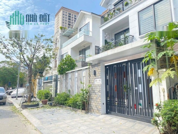 Bán liền kề C37 Tố Hữu, Nam Từ Liêm. DT 110m x 4 tầng. Hoàn thiện. Giá 26,5 tỷ.