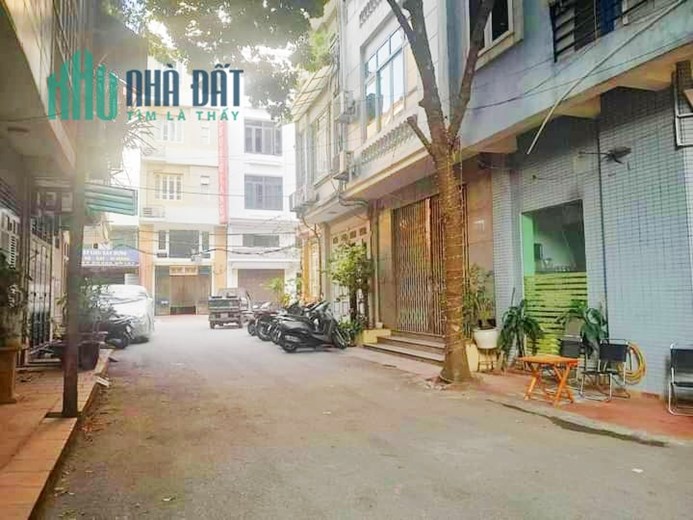 BÁN GẤP nhà Phạm Tuấn Tài Cầu Giấy, ô tô tránh, kinh doanh, sát phố 9.8 tỷ 0343564283