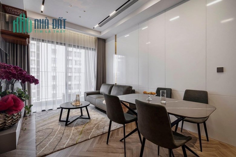 Cực hiếm nhà Cầu Giấy,50m2, MT 5m, phân lô, ô tô đỗ cửa, kinh doanh. Chỉ 8 tỷ
