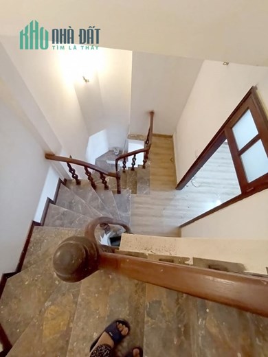 Nhà 25m2, ngõ chợ Khâm Thiên, 4 tầng, 3 ngủ, 3 vs, giá 2 tỷ 78